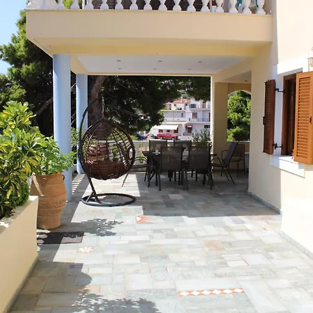 Apartamento Eleni's Patitiri