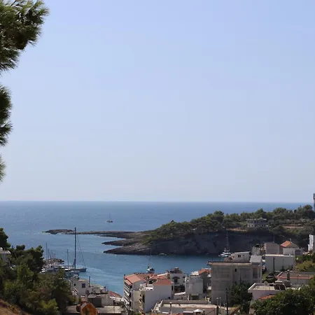 Апартаменты Eleni's *