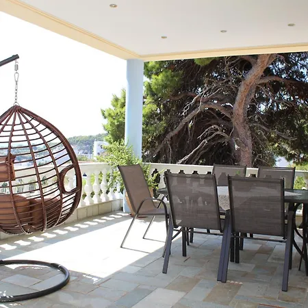 Eleni's Алонисос